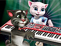 Говорящий кот Том за фортепиано